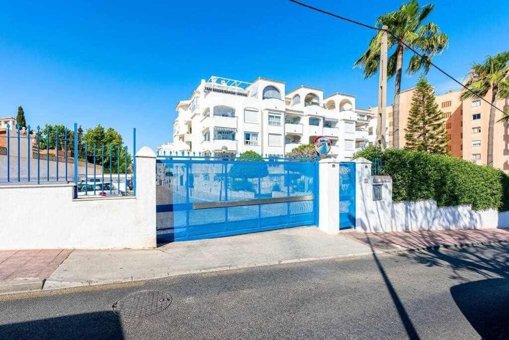 797 Holiday Rentals- Hermoso Apartamento Para 4 En Бенальмадена Екстер'єр фото