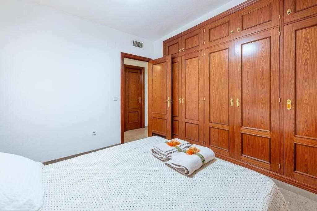 797 Holiday Rentals- Hermoso Apartamento Para 4 En Бенальмадена Екстер'єр фото